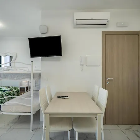 Apartment Planet 504 *